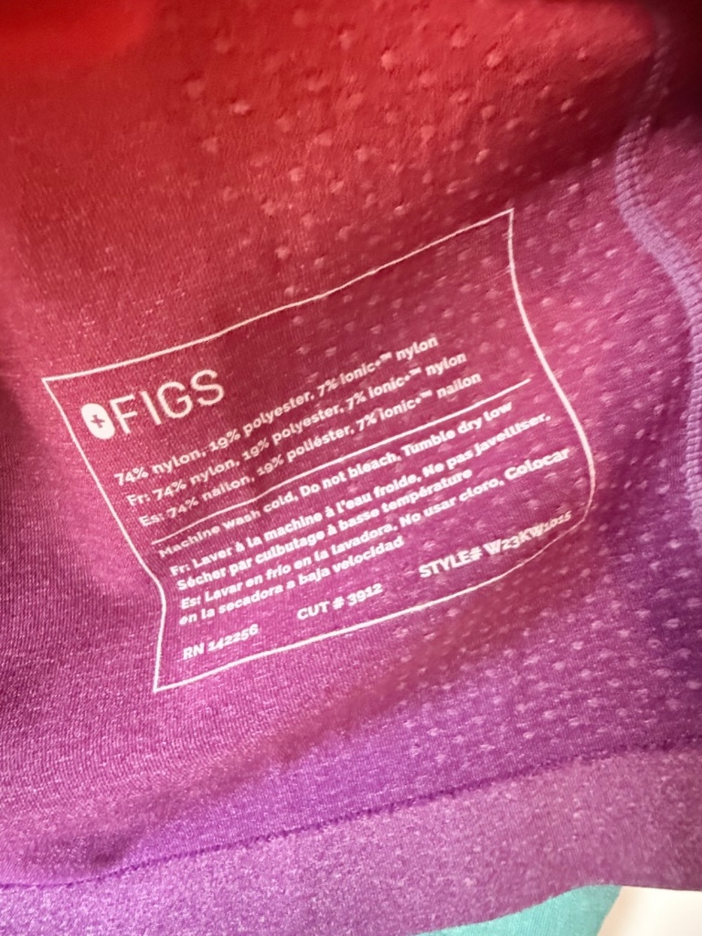 Figs Salta Seamless Long Sleeve Scrub Women Size 2XL Limited Pride Edition (A1) - Picture 5 of 7